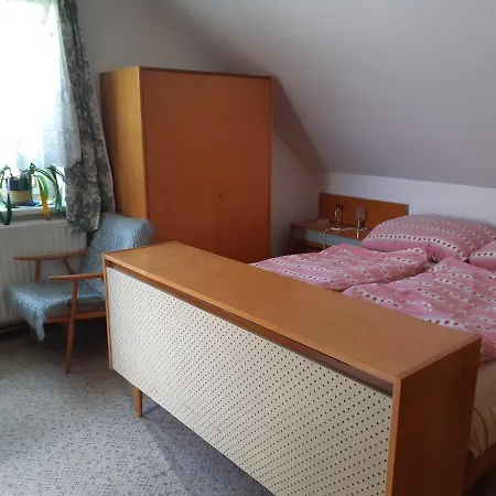 Apartman V Rodinnem Dome * Детенице