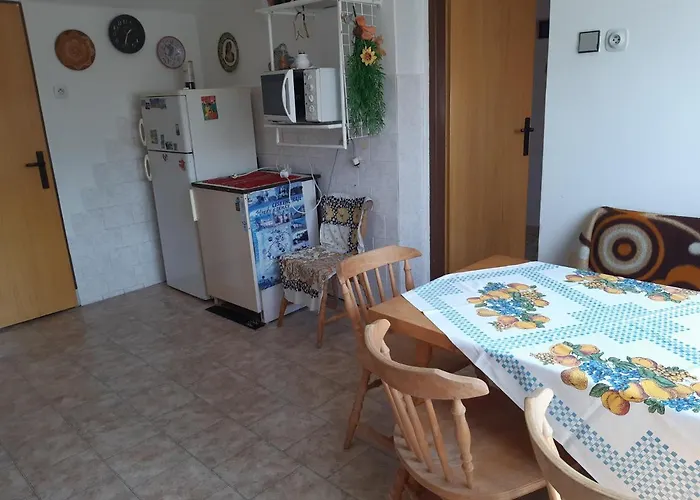 Апартаменты Apartman V Rodinnem Dome Детенице
